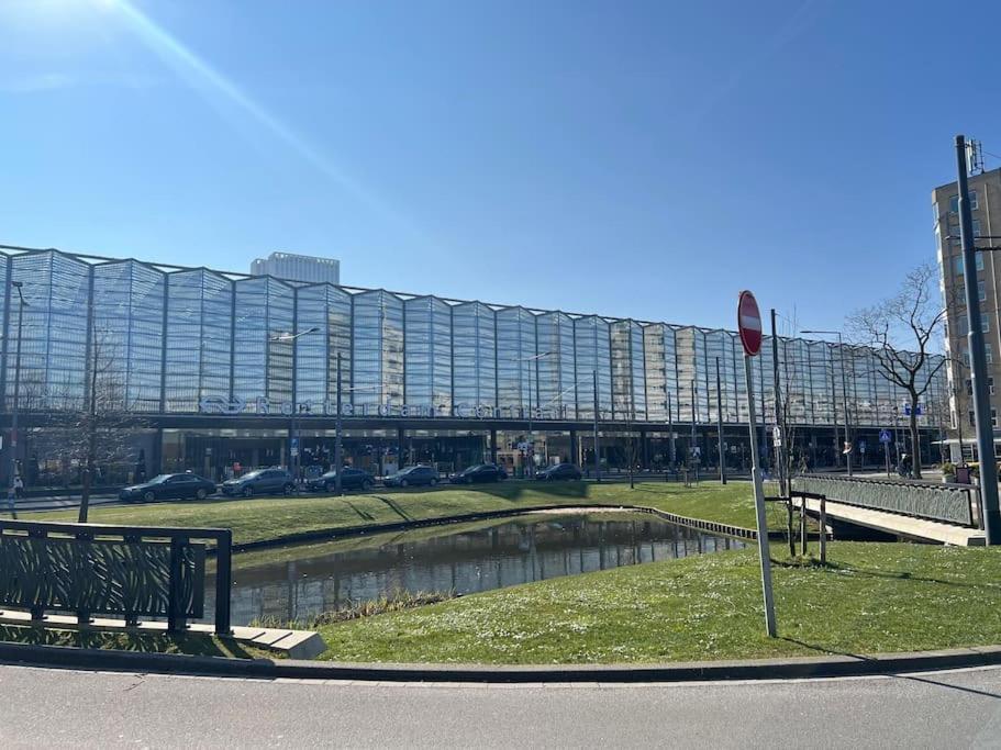 Rotterdam Inn Экстерьер фото