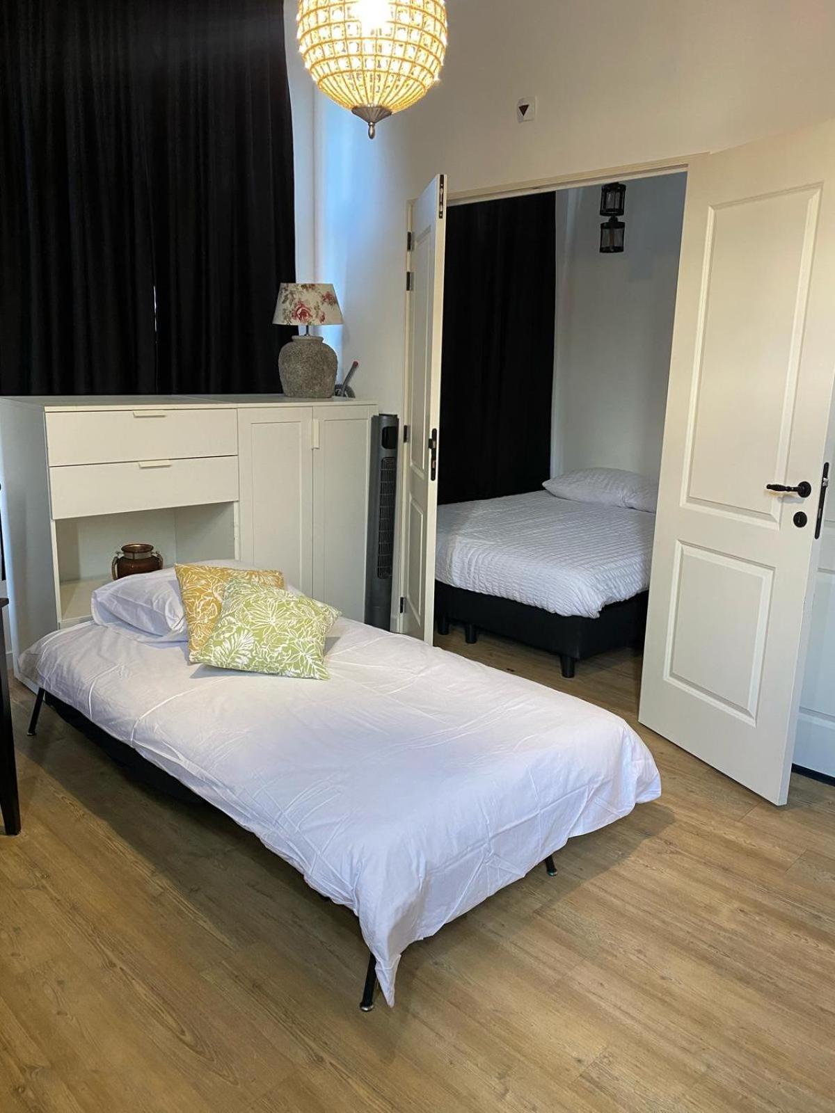 Rotterdam Inn Экстерьер фото
